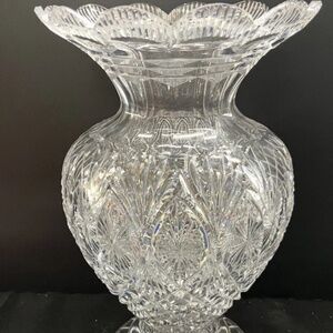Waterford Crystal Master Cutter Collection 12 inch Scalloped Thistle Rim Vase